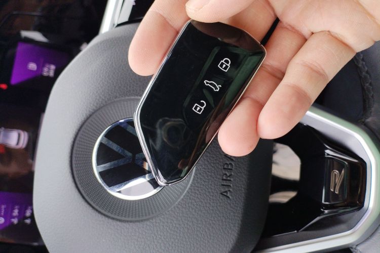 大众 高尔夫 2021款 280TSI DSG R-Line中控内饰11