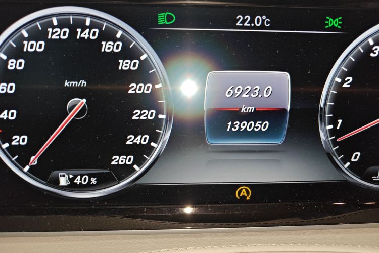 奔驰S级 2014款 S 320 L 商务型中控内饰15