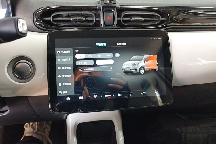 零跑汽车 零跑T03 2022款 玛瑙版中控内饰16