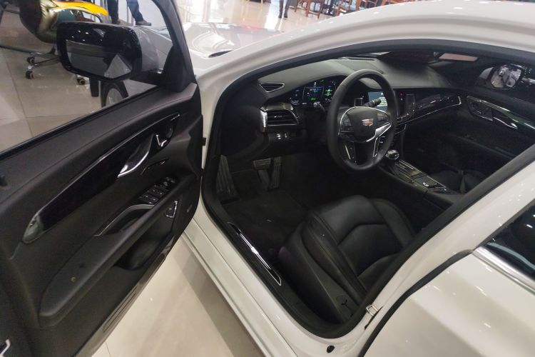 凯迪拉克CT6 2017款 28T 豪华型中控内饰7003