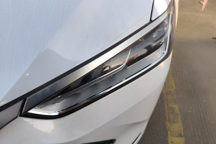 比亚迪 秦PLUS 2024款 荣耀版 DM-i 120KM卓越型局部细节36