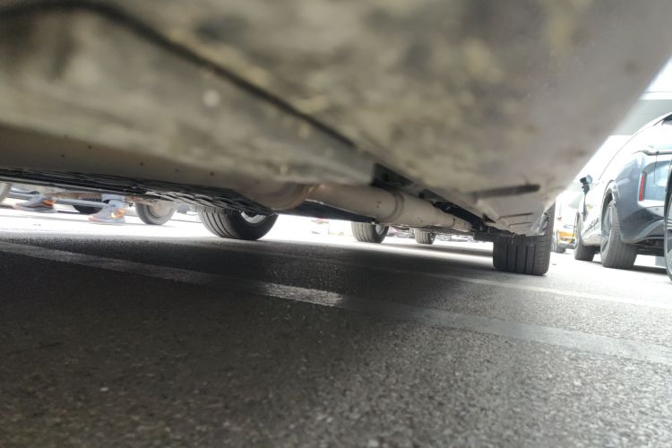 领克10 EM-P 2025款 120四驱Ultra局部细节9002