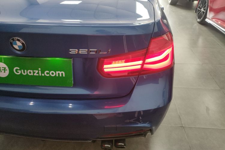 宝马3系 2019款 320Li M豪华套装车身外观9