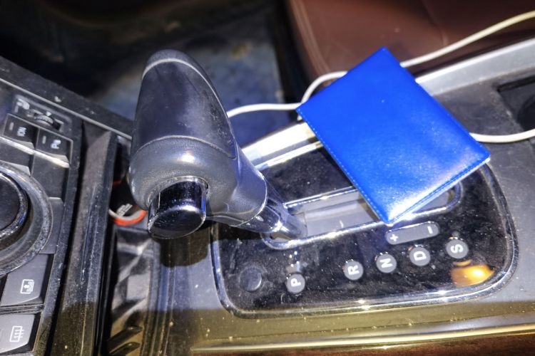 红旗H7 2015款 2.0T 豪华型中控内饰18