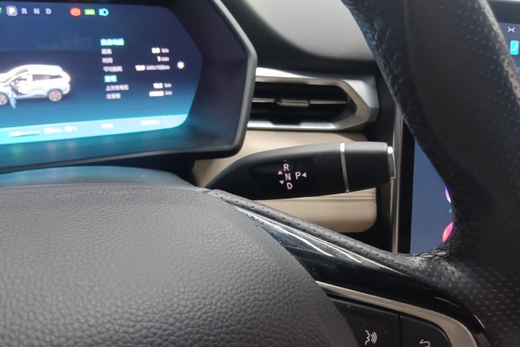 小鹏G3 2020款 520i 智享版中控内饰18