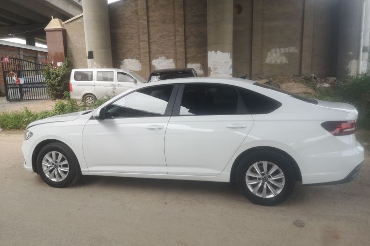 大众 朗逸 2023款 1.5L 自动得逸版车身外观4