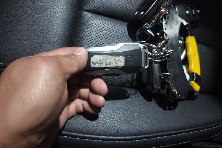 比亚迪 唐 2018款 2.0T 自动智联尊贵型 7座 国V中控内饰11