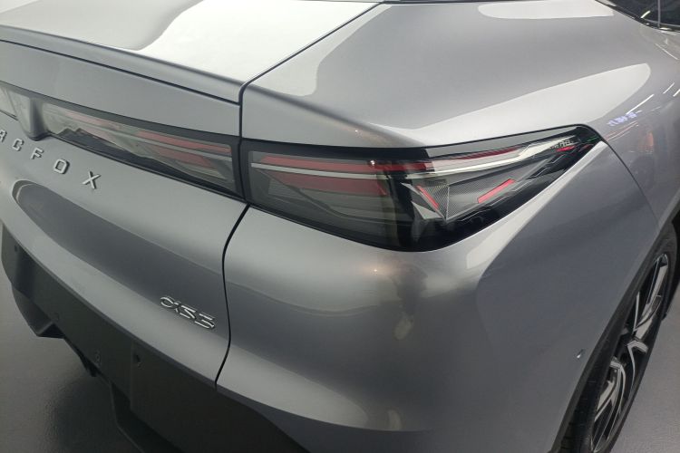 ARCFOX极狐 极狐 阿尔法S5 2024款 560MAX 185kW车身外观6006