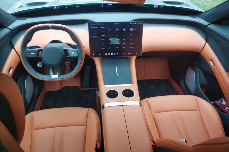 小米汽车 小米YU7 2025款 超长续航高性能四驱Max版中控内饰16