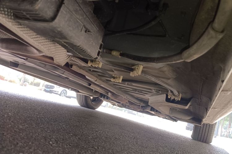 雪铁龙 爱丽舍 2018款 改款 1.6L 手动时尚型局部细节9002