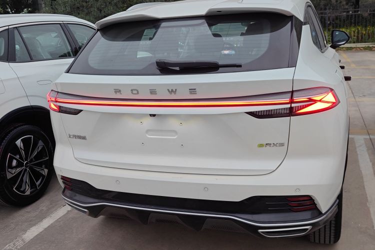 荣威RX5新能源 2023款 eRX5 超混优越版车身外观6