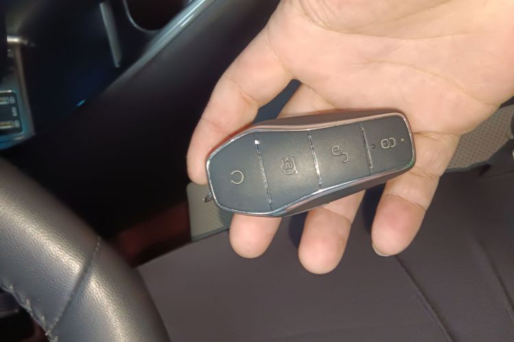 比亚迪 海豚 2023款 420km 时尚版中控内饰11