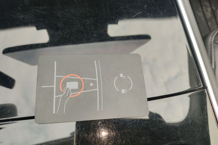 特斯拉 Model 3 2020款 改款 标准续航后驱升级版中控内饰11