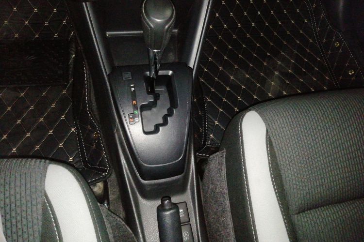 丰田 YARiS L 致炫 2020款 1.5L CVT领先版中控内饰18