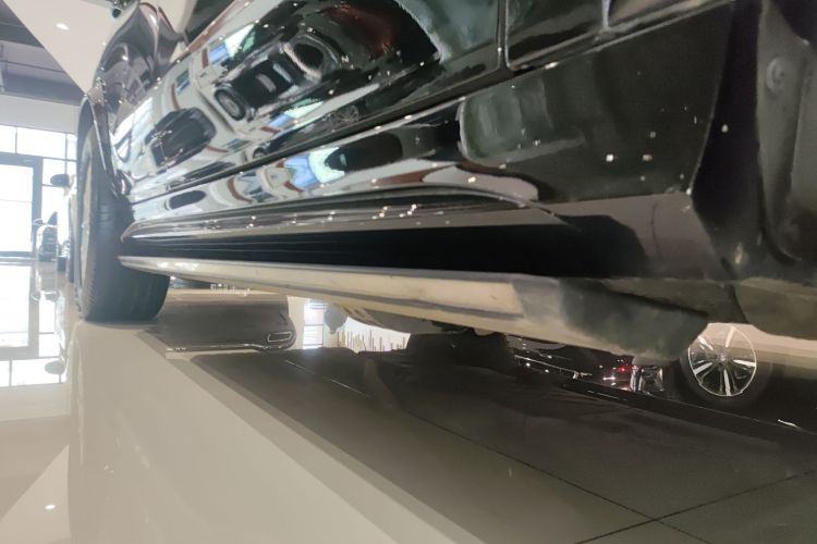 奔驰GLE 2020款 改款 GLE 350 4MATIC 时尚型局部细节9001