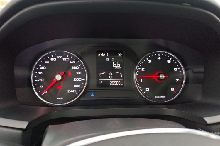 荣威i6 2019款 PLUS 20T TST 4G互联旗舰超赞版中控内饰14