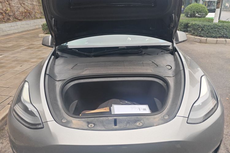 特斯拉 Model Y 2021款 标准续航后驱版局部细节24