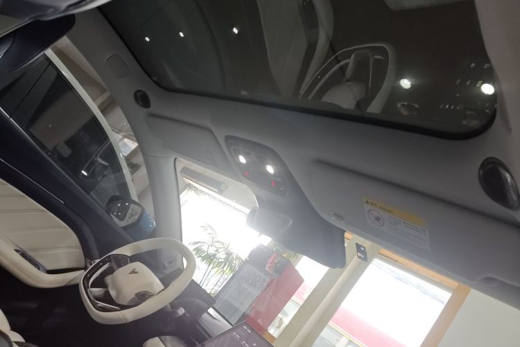 哪吒汽车 哪吒GT 2023款 560中控内饰22