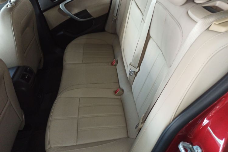 别克 君威 2014款 2.0L 精英时尚型中控内饰7004