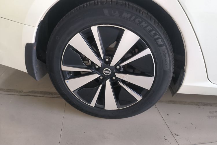 日产 天籁 2019款 2.0T XL Upper 智享版车身外观6008