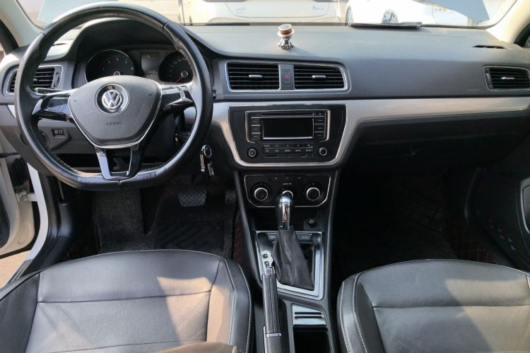 大众 朗行 2015款 1.6L 自动舒适版中控内饰7002