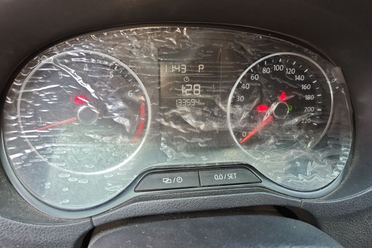 大众 Polo 2014款 1.6L 自动舒适版中控内饰15