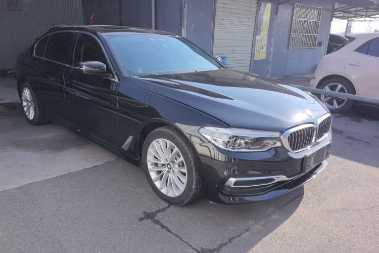 宝马5系新能源 2020款 里程升级版 530Le 豪华套装车身外观3