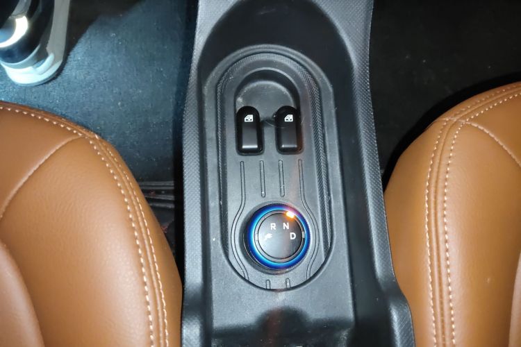 五菱汽车 宏光MINIEV 2022款 自在款 磷酸铁锂中控内饰18