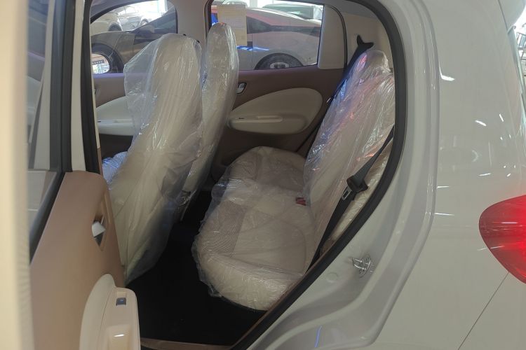 五菱汽车 宏光MINIEV 2025款 四门版 进阶款中控内饰21