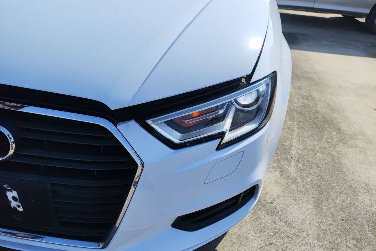 奥迪A3 2018款 30周年年型 Limousine 35 TFSI 进取型局部细节36