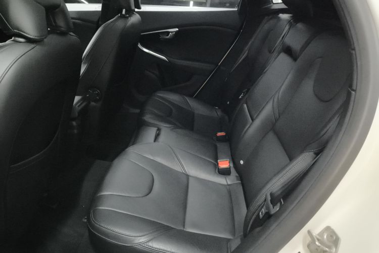 沃尔沃V40 2019款 T3 智逸版中控内饰7004