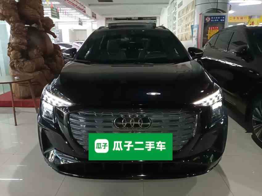 奥迪Q5 e-tron 2023款 40 e-tron 星耀型 机甲套装(1)