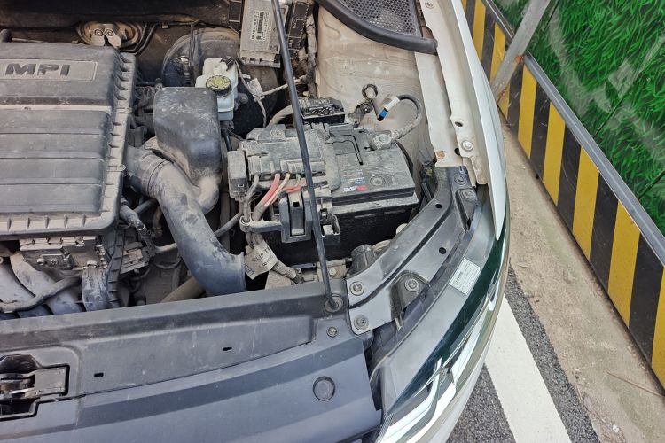 大众 Polo 2016款 1.6L 自动舒适型局部细节9007