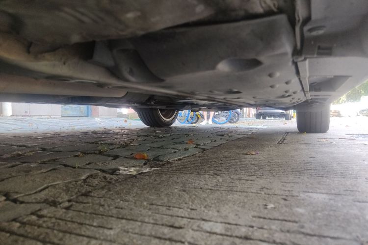 丰田 锐志 2012款 2.5V 风度菁英炫装版局部细节9004