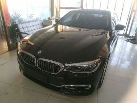 宝马5系新能源 2020款 里程升级版 530Le 豪华套装