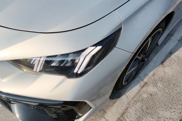 广汽传祺 2024款 270T DCT 影豹R-Style版局部细节36