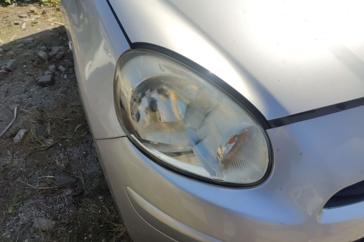 日产 玛驰 2015款 1.2L 手动易享版车身外观8