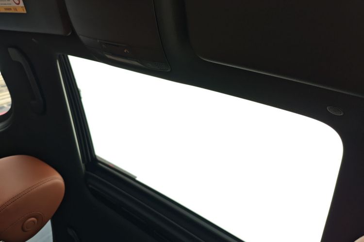 奔驰E级 2017款 E 200 运动型 4MATIC中控内饰22