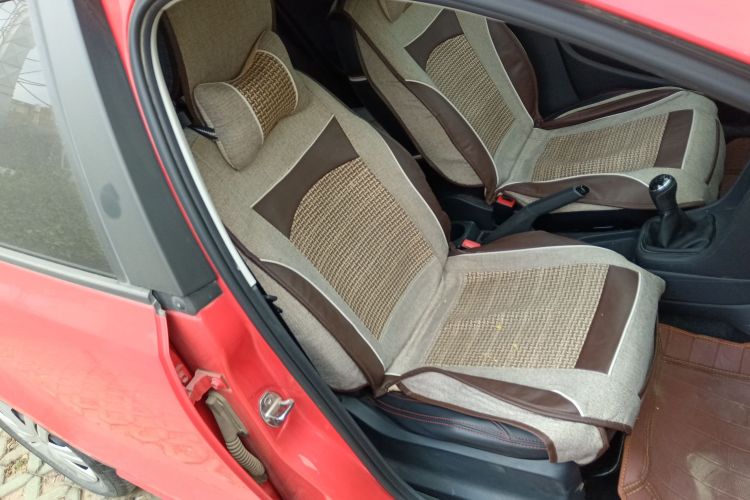 大众 Polo 2016款 1.4L 手动风尚型局部细节41