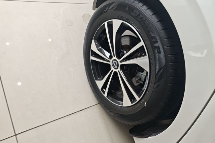 日产 轩逸 2023款 1.6L CVT悦享版车身外观6005