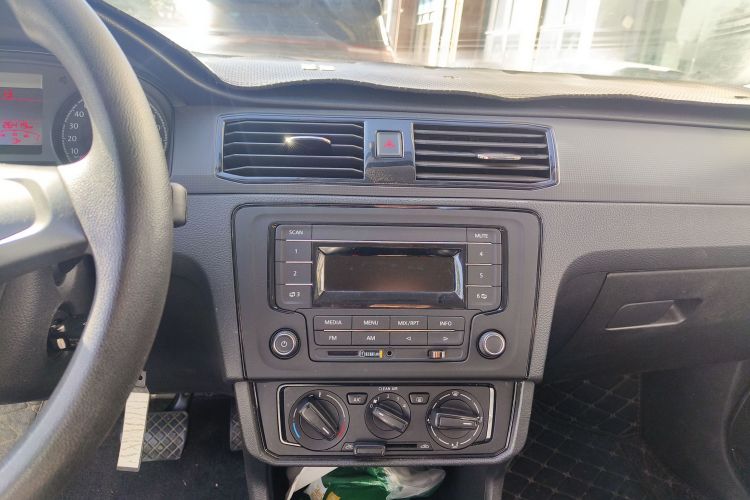 大众 桑塔纳 2021款 1.5L 自动风尚版中控内饰16