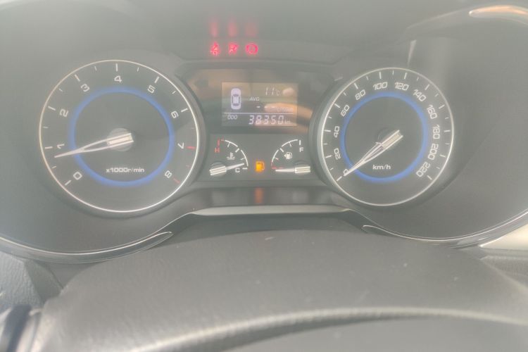 长安 悦翔V7 2015款 1.6L 手动乐享型 国V中控内饰14