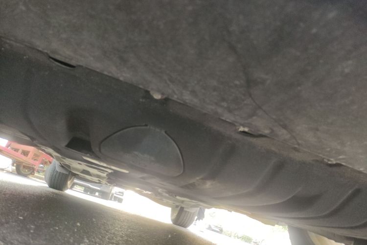 Jeep 自由光 2017款 2.0L 优越版局部细节9008