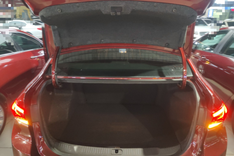 别克 英朗 2021款 典范 1.5L 自动精英型机舱底盘23