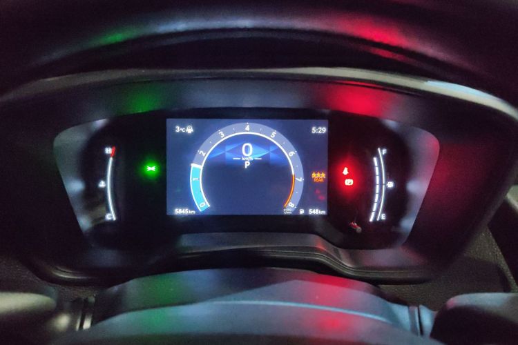 丰田 雷凌 2023款 TNGA 1.5L CVT进取版中控内饰14