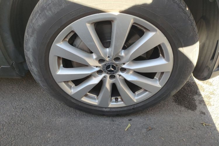 奔驰GLC轿跑 2020款 GLC 260 4MATIC 轿跑SUV车身外观10