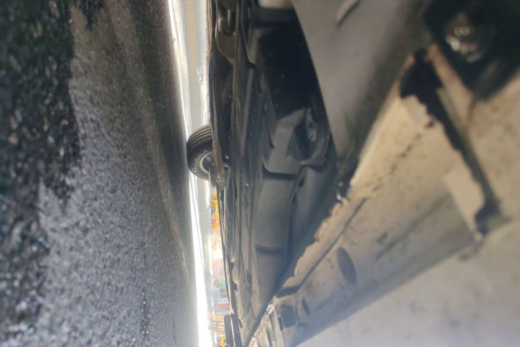 丰田 普锐斯 2012款 1.8L 标准版局部细节9004