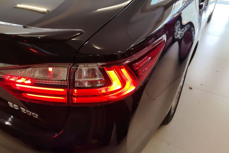 雷克萨斯ES 2016款 200 Midnight特别限量版车身外观6006