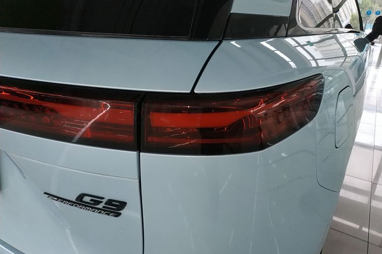 小鹏G9 2022款 650 性能版Pro车身外观9