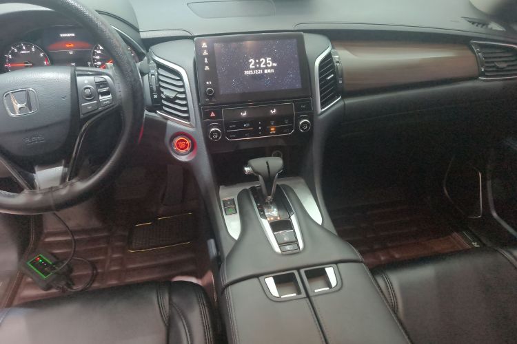 本田 冠道 2017款 240TURBO 两驱精英版中控内饰16